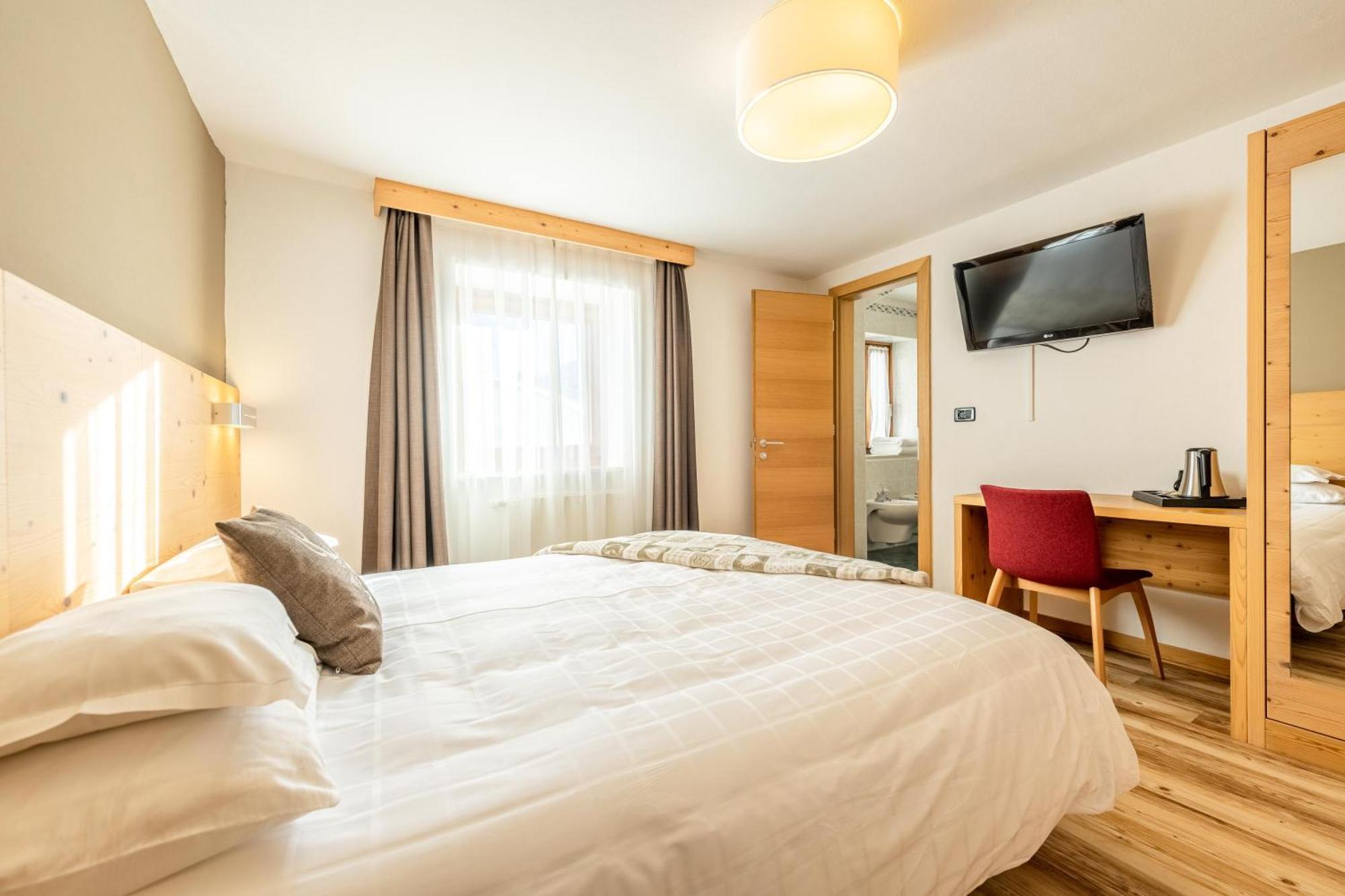Hotel Col Di Lana Каназей Стая снимка